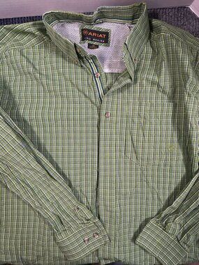 Ariat Pro Series Green Plaid Long Sleeve Button-Down Shirt L/G Mesh Lining Weste